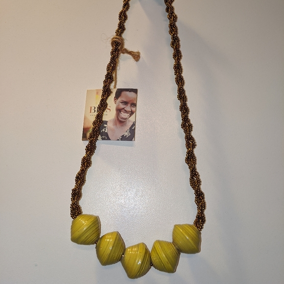 Necklace - Picture 1 of 4